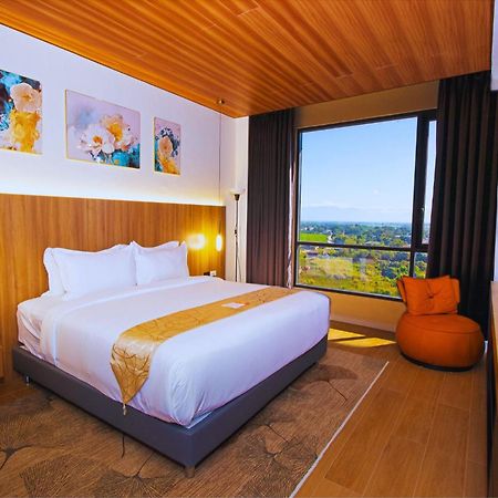 Levo Hotel Urdaneta Exteriér fotografie