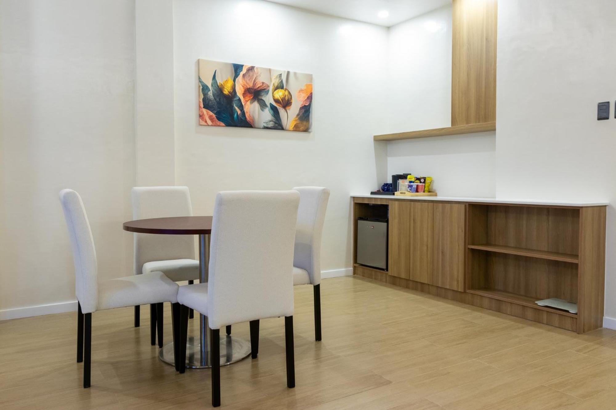 Levo Hotel Urdaneta Exteriér fotografie